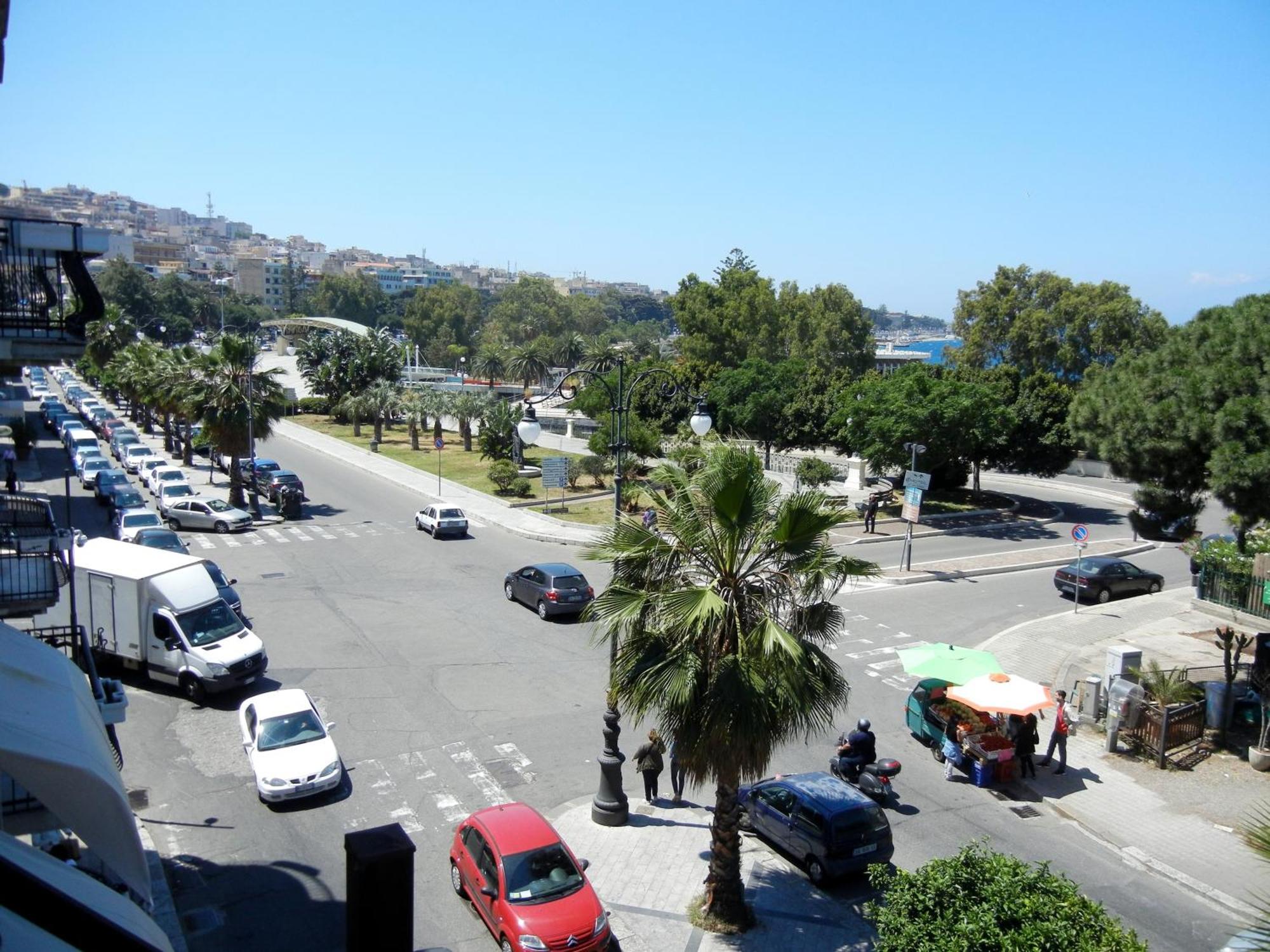 B&B La Pineta Reggio di Calabria Eksteriør bilde